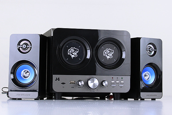 下沉式重低音砲玩Game帶勁夠力，J-S 淇譽 JY-3085三件式RGB電競音箱組【開箱分享】