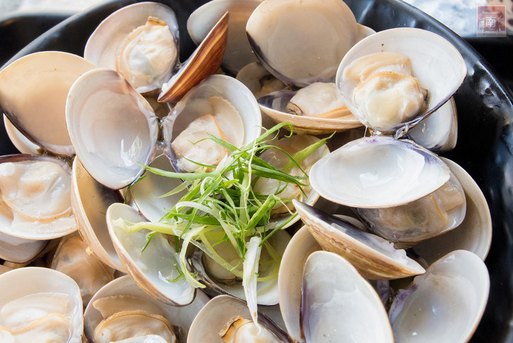 【臺南美食】浮誇爆料意麵再升級|意麵擺上黃金蒲燒鰻魚和培根串|臺南獨家美食別的地方吃不到~~金三益健康茶飲