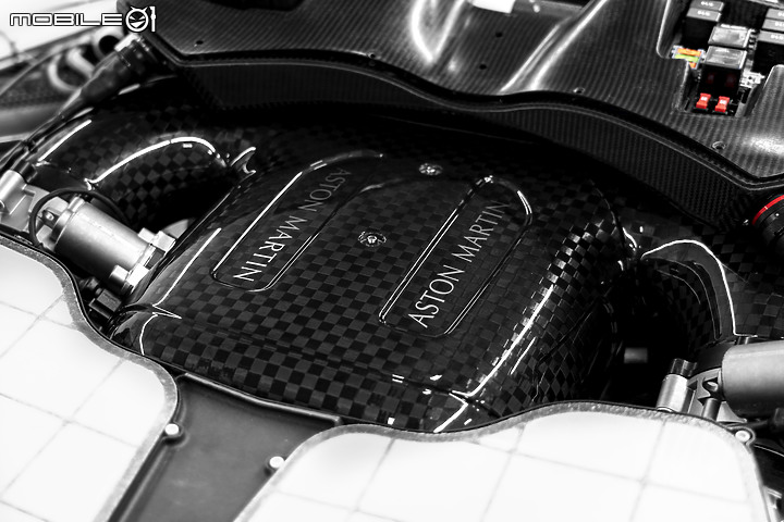 【海外新訊】馬丁女神下凡!Aston Martin Valkyrie組裝下線,即將交付給首位車主