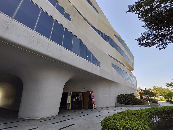 Sony Xperia 10 III 遲來的開箱文 與 海景|食物餐點|建築 實拍分享