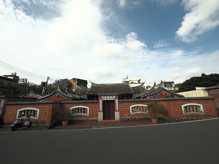 新埔 味衛佳柿餅觀光農場|桂花園人文餐館|新埔老街散策〔劉氏家廟、新埔潘屋、螃蟹穴洗衫窟、朱氏家廟〕