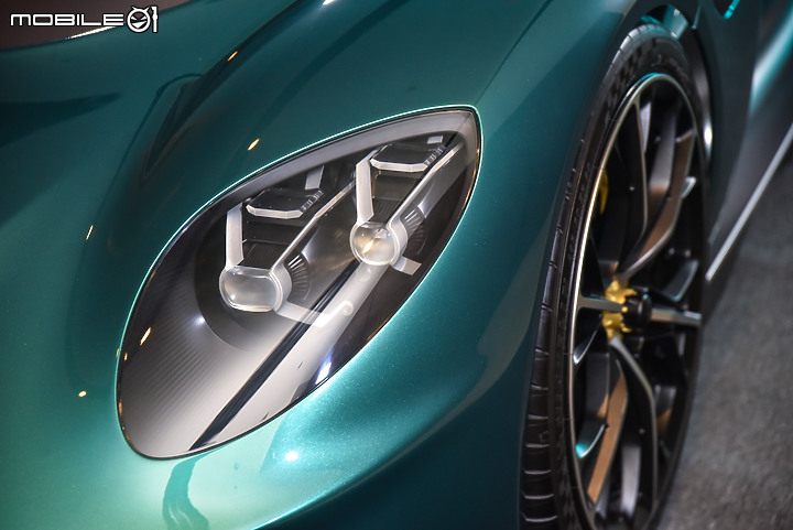 【採訪】Aston Martin新世代油電超跑Valhalla抵台亮相,限量身份自4200萬元起!