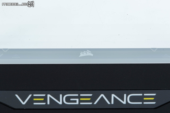 CORSAIR VENGENCE RGB RS／RT DDR4 記憶體模組開箱實測 世代中階封關之作