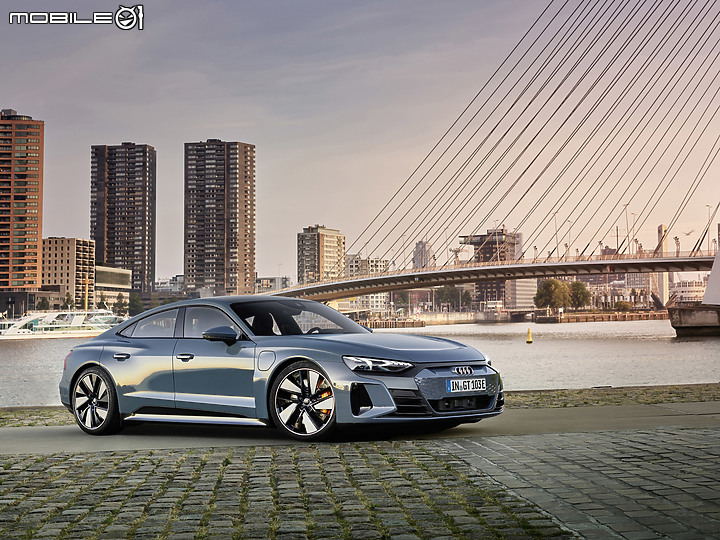 【國內新訊】Audi純電跑房e-tron GT發表上市,雙車型自445萬元起!