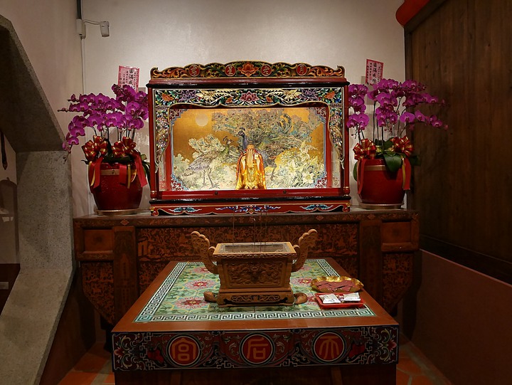 旗津天后宮｜高雄港旗鼓渡輪 — 打狗第一座媽祖廟，348歲重啟廟門，外掛旗鼓渡輪暮色
