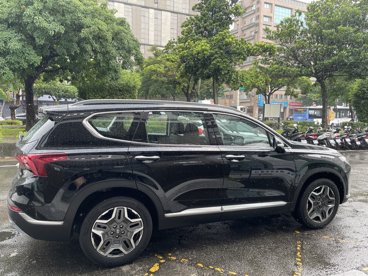 4代山土匪柴油車主試乘4.5代油電山土匪