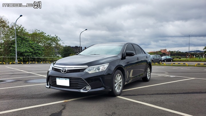 2020 TOYOTA CAMRY雅緻型 舊車分享 ---中大型國產房車的消失