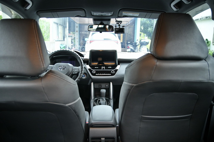 花東買TOYOTA CC Hybrid，為了車美仕一年多第五次進場處理囉~_~！