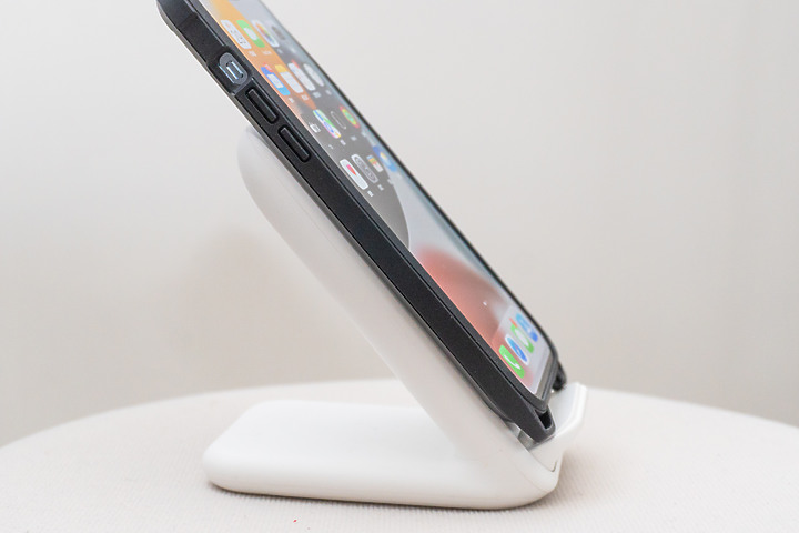 SwitchEasy魚骨牌推出iPhone 13 Odyssey保護殼+掛繩 外出單手輕鬆拿、輕鬆用iPhone
