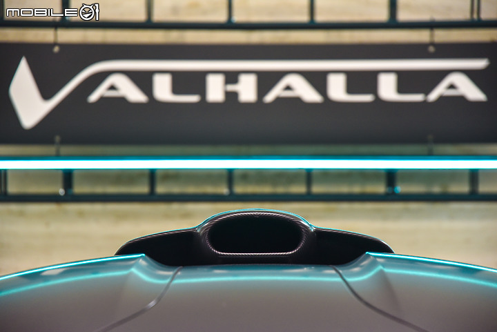 【採訪】Aston Martin新世代油電超跑Valhalla抵台亮相,限量身份自4200萬元起!