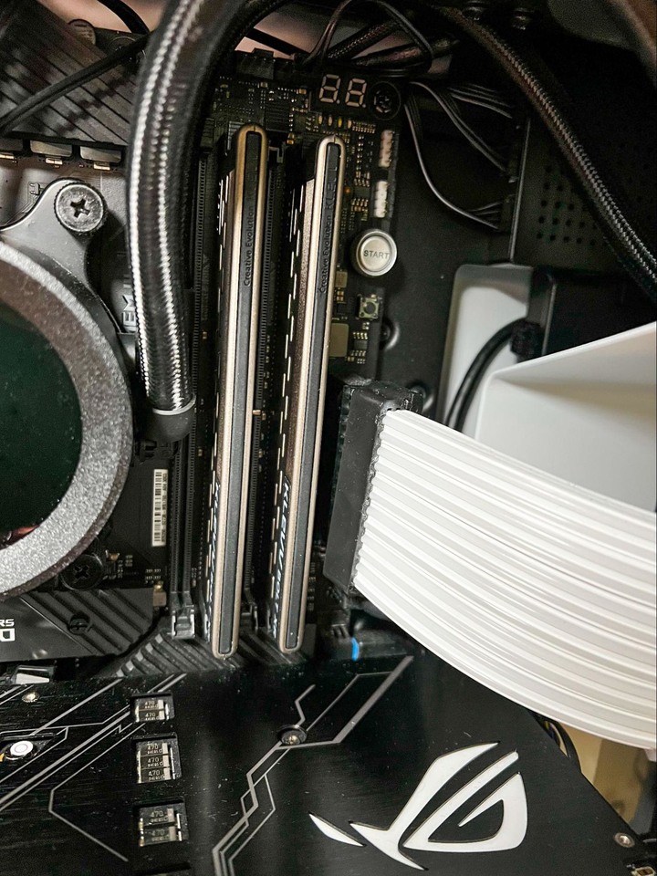 【開箱】KLEVV BOLT XR DDR4 3600 8Gx2 記憶體 AMD Ryzen 平台一鍵超頻