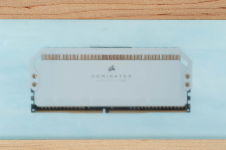 DDR5 記憶體首波效能來襲 CORSAIR DOMINATOR PLATINUM RGB DDR5 記憶體 VIP 套組開箱實測