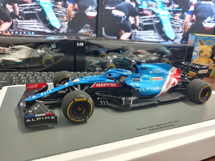 [開箱]1/18 SPARK ALPINE F1  TEAM  A521 FERNANDO ALONSO 2021