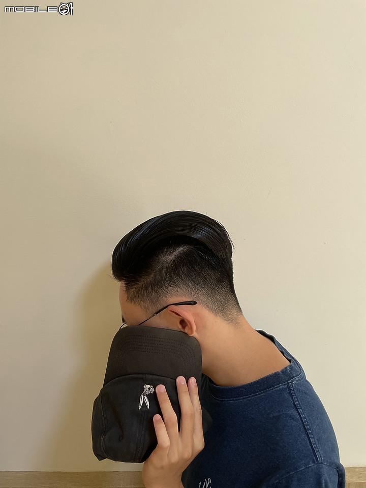 點我看大圖 Oil Can Iron Horse Grease Pomade 黑手超強重塑力髮油 詳細測試