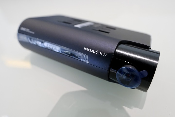 點我看大圖 IROAD X11 前後2K雙鏡頭Sony starvis 星光感光元件行車紀錄器開箱分享