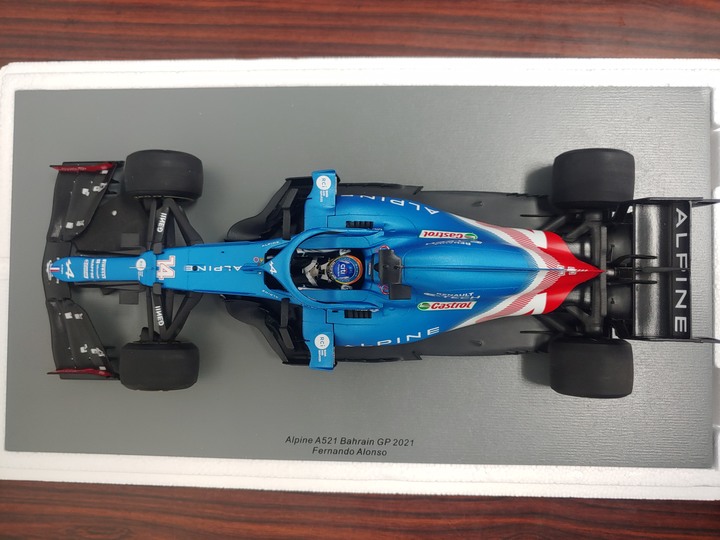 [開箱]1/18 SPARK ALPINE F1  TEAM  A521 FERNANDO ALONSO 2021