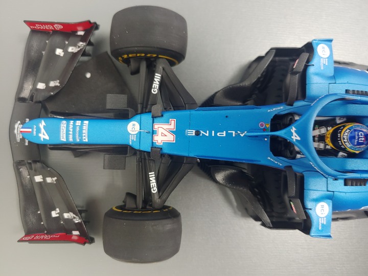 [開箱]1/18 SPARK ALPINE F1  TEAM  A521 FERNANDO ALONSO 2021