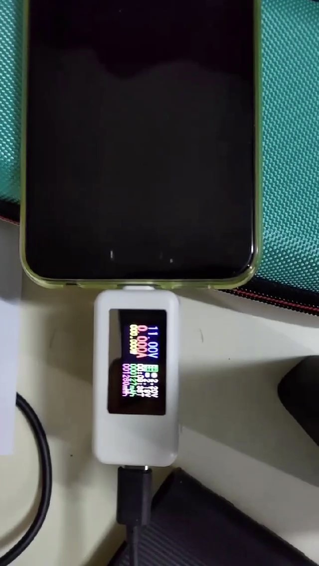 小米移動電源3 20000mah 高配版 & ROG 65W 充電頭好用嗎？（接著第二天移動電源就掛了
