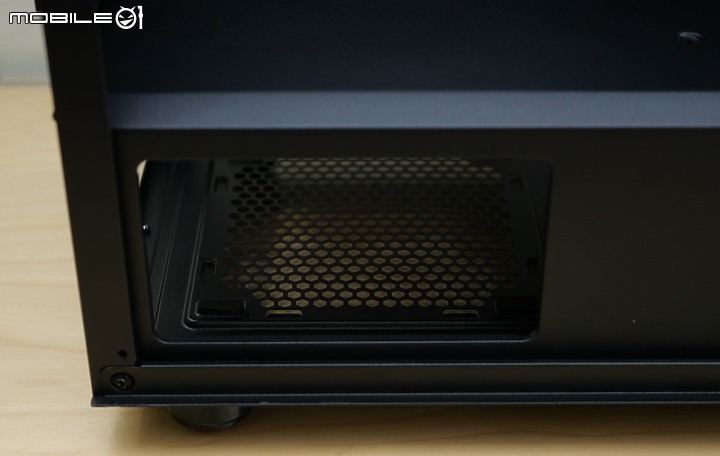 點我看大圖 前置 I/O 全漢 FSP 靜音入門款 CMT213S 開箱