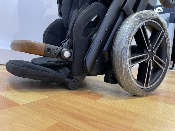 嬰兒推車分享Nuna, Recaro, Joie, Chicco (內有多選手)