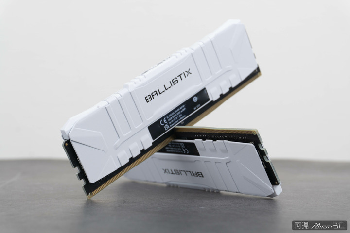 「開箱」美光 Crucial Ballistix DDR4-3600 16G×2 - 穩定又划算的絕佳選擇