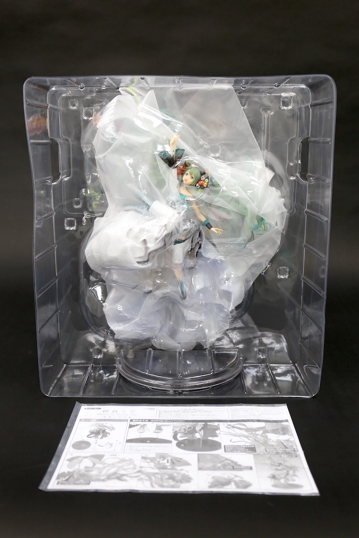 綺麗曼妙 GSC 1/7 初音未來 Memorial Dress Ver.