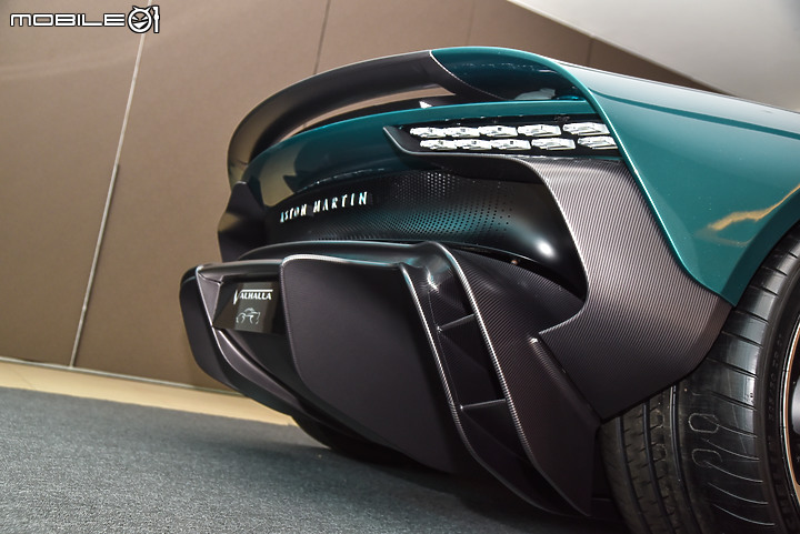 【採訪】Aston Martin新世代油電超跑Valhalla抵台亮相,限量身份自4200萬元起!
