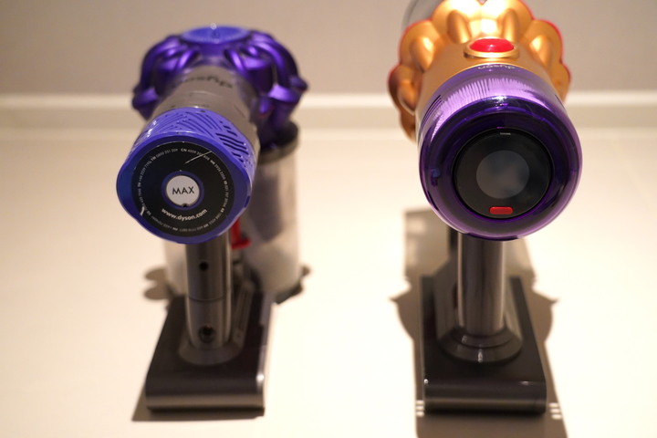 [開箱] Dyson V12 Detect™ Slim Absolute Extra | 雷射 輕量 無線吸塵器 V6升級V12是有理由還是無理由？