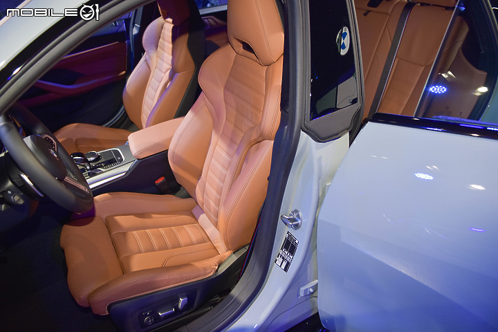 【採訪】四門大鼻孔帥氣抵台!BMW 4 Gran Coupe雙車型開賣!售價240萬元起