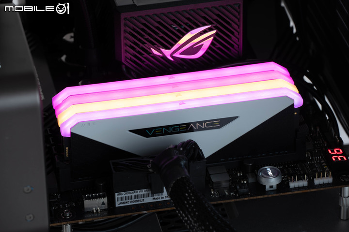 CORSAIR VENGENCE RGB RS／RT DDR4 記憶體模組開箱實測 世代中階封關之作