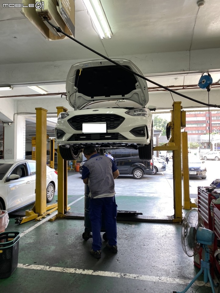 隔了快兩年才紀錄開箱Ford Focus ST-Line之沒有Lommel