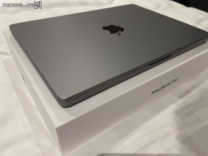 14吋 MacBook Pro 太空灰 美國代購到貨與分享