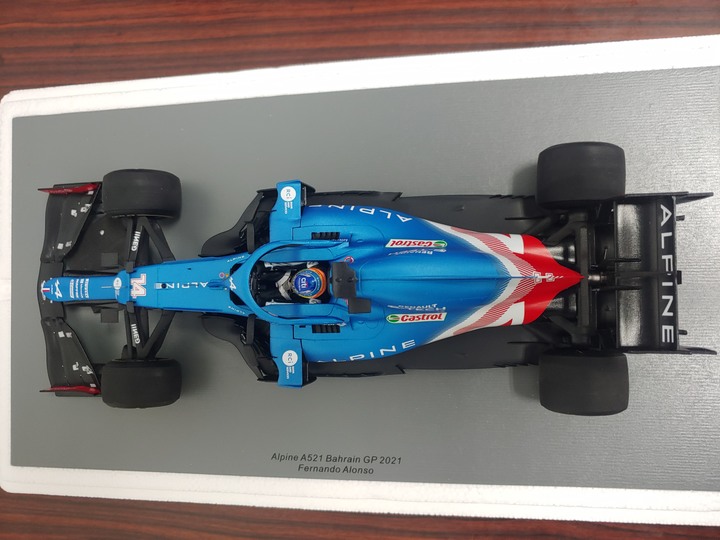 [開箱]1/18 SPARK ALPINE F1  TEAM  A521 FERNANDO ALONSO 2021
