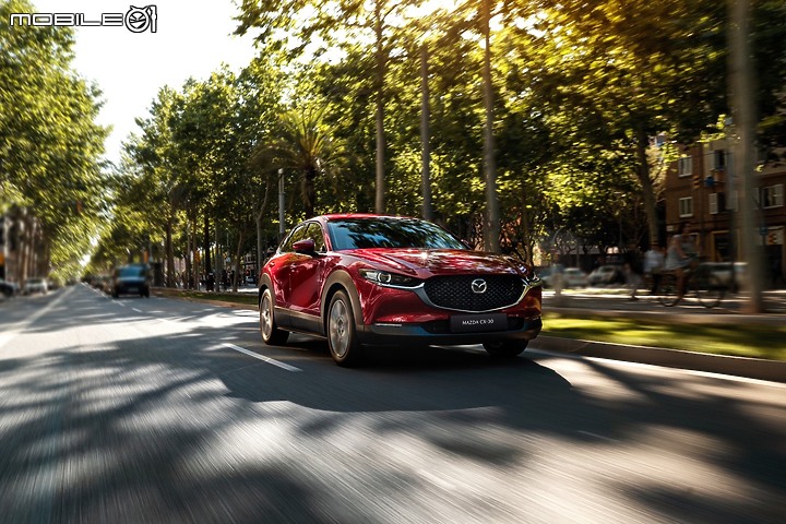 【國內新訊】新年式Mazda CX-30發表,同步導入全速域車道維持與琉光金新色!