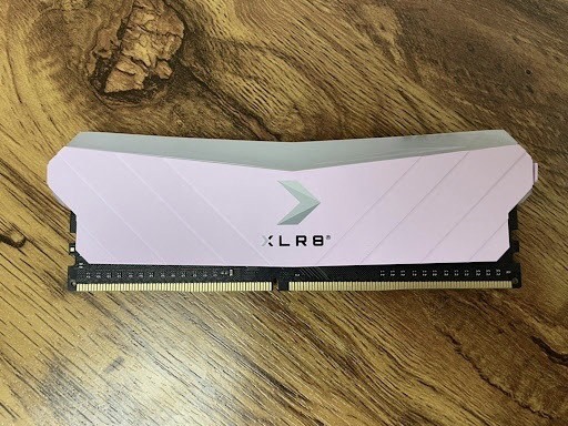 點我看大圖 開箱評測 XLR8 RGB DDR4 3600MHz 8GBX2