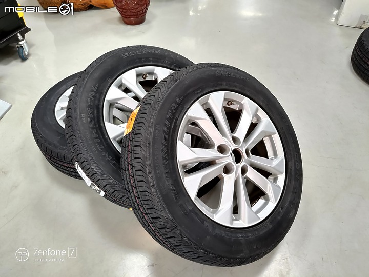 純粹分享 / 20211023更換四輪ContiCrossContact&trade; LX Sport / 影像記錄 (純影像)