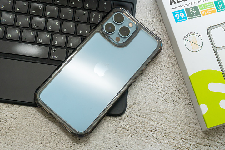 SwitchEasy魚骨牌推出iPhone 13 Odyssey保護殼+掛繩 外出單手輕鬆拿、輕鬆用iPhone