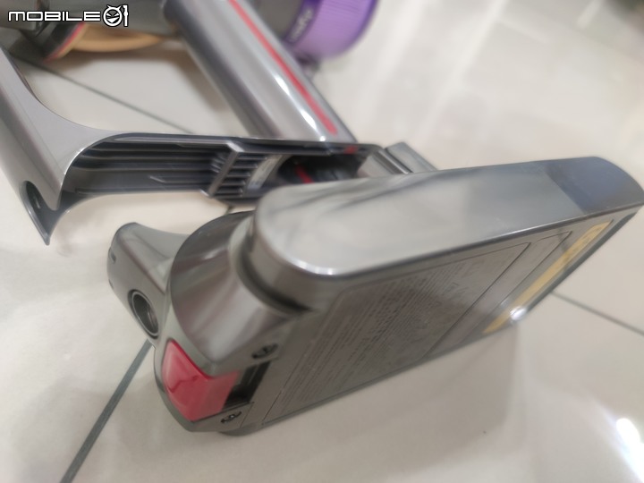點我看大圖 金A試用| Dyson V12 Detect Slim Absolute Extra 無線吸塵器 | 髒髒現身無所遁形