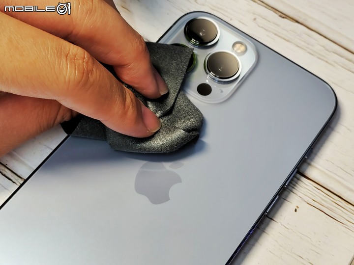 手機包膜不求人，GoatFilm 機膚 iPhone 13 Pro Max DIY 包膜教學