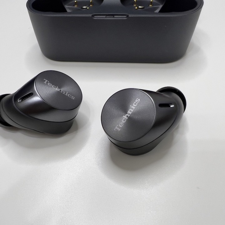 等很久的Technics AZ60終於到貨了！