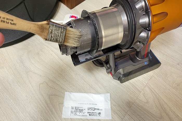 【誠實試用】 傳承精神 Dyson V12 Detect™ Slim Total Clean 旗艦吸塵器