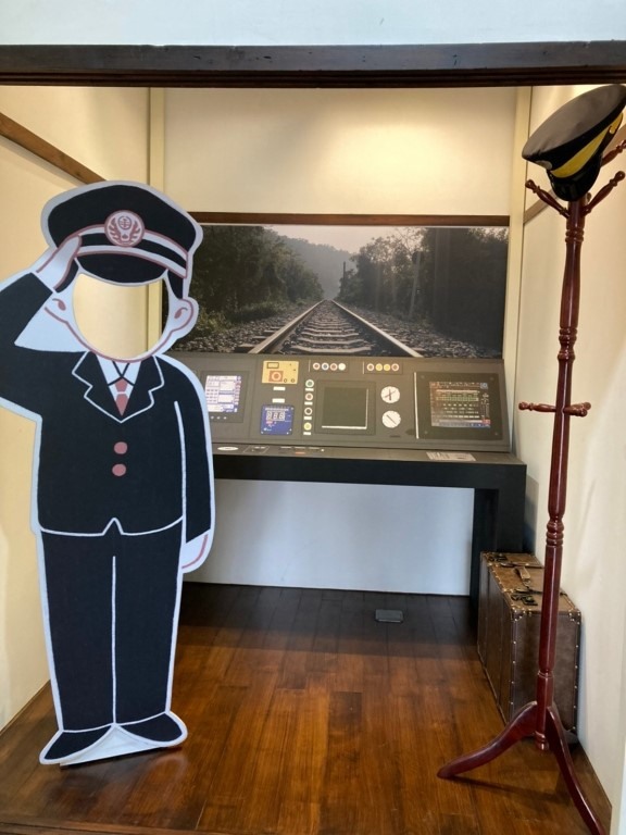 穿越鐵路的時光隧道中!「鐵道文學特展」台中文學館登場