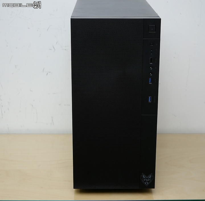 點我看大圖 前置 I/O 全漢 FSP 靜音入門款 CMT213S 開箱