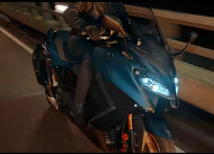 大改款的TMAX襲來@@（不知道算不算大