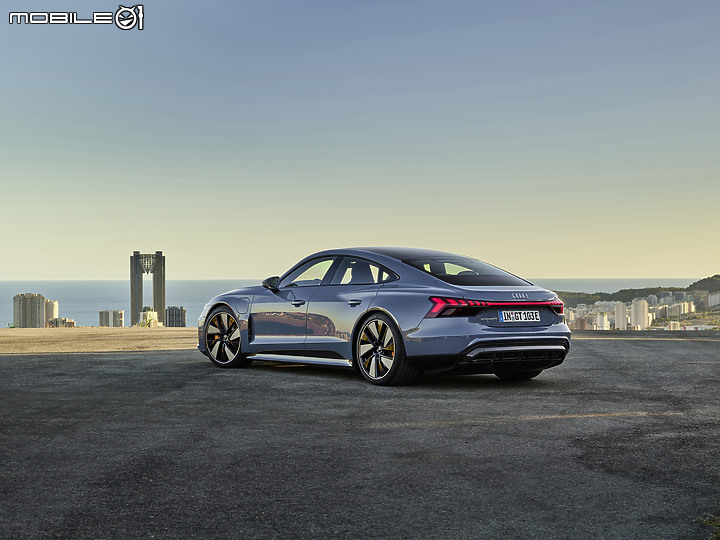 【國內新訊】Audi純電跑房e-tron GT發表上市,雙車型自445萬元起!