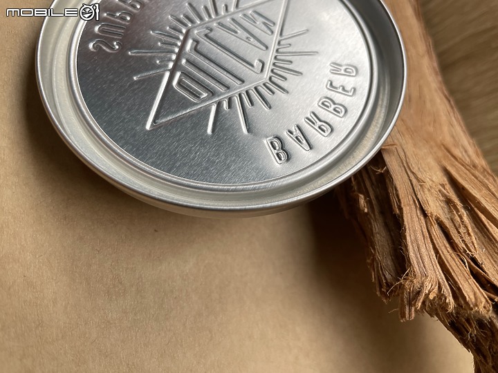 點我看大圖 Oil Can Iron Horse Grease Pomade 黑手超強重塑力髮油 詳細測試
