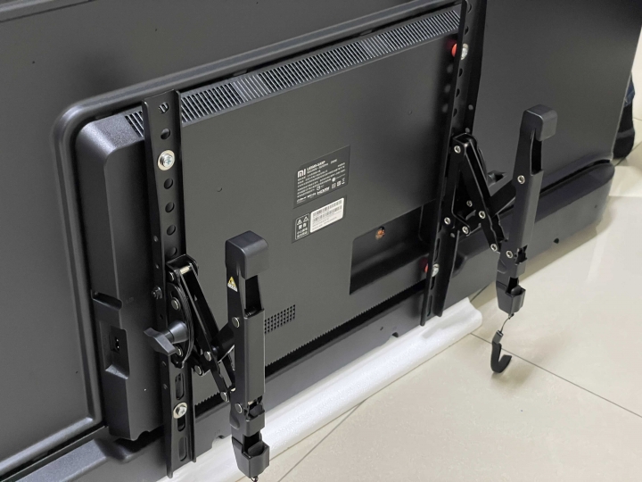 小米智慧型顯示器65吋電視壁掛