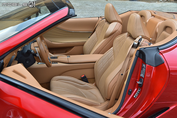 Lexus LC 500 Convertible試駕|極其優雅卻又充滿動感魅力!