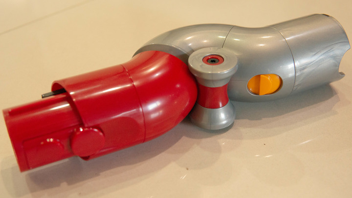 Dyson V12 Detect™ Absolute Extra 《髒污無所遁形有如光劍般犀利的吸塵器》