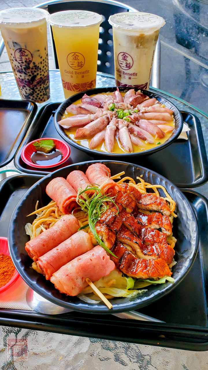 【臺南美食】浮誇爆料意麵再升級|意麵擺上黃金蒲燒鰻魚和培根串|臺南獨家美食別的地方吃不到~~金三益健康茶飲